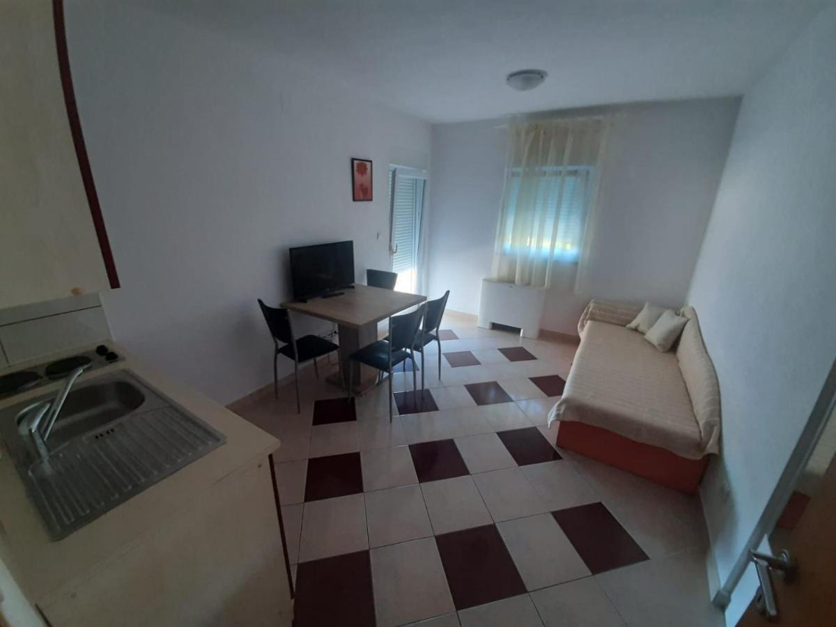 Nina Apartman