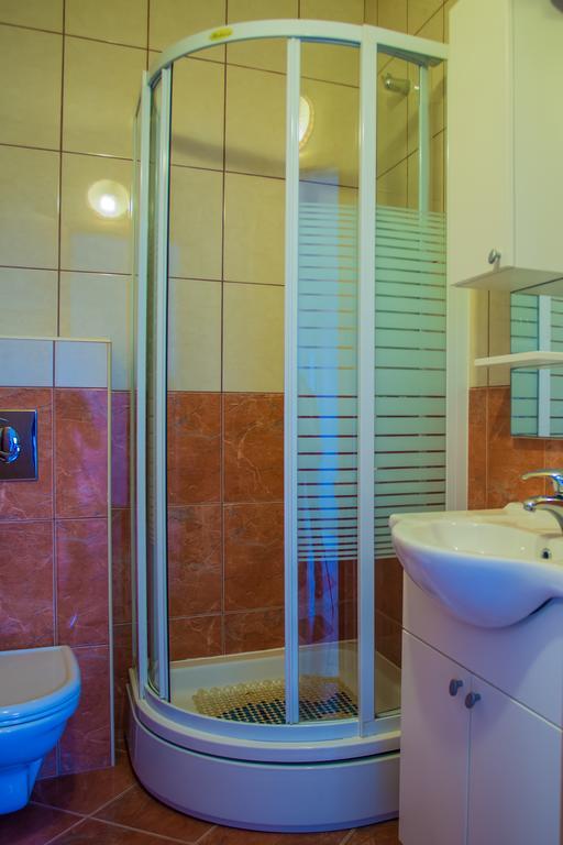 Nina Apartman Promajna